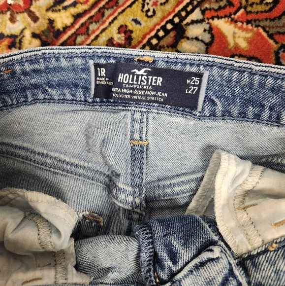 Hollister Ultra High-Rise Mom Jean Distressed Vintage Stretch W25 L27 1R - Picture 4 of 11